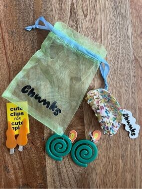 Chunks Hair Clips Claw NWT